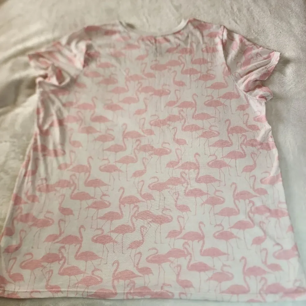 Torrid Classic Fit Size 3 White With Pink Flamingos Shirt Sleeve Tshirt - Picture 5 of 7